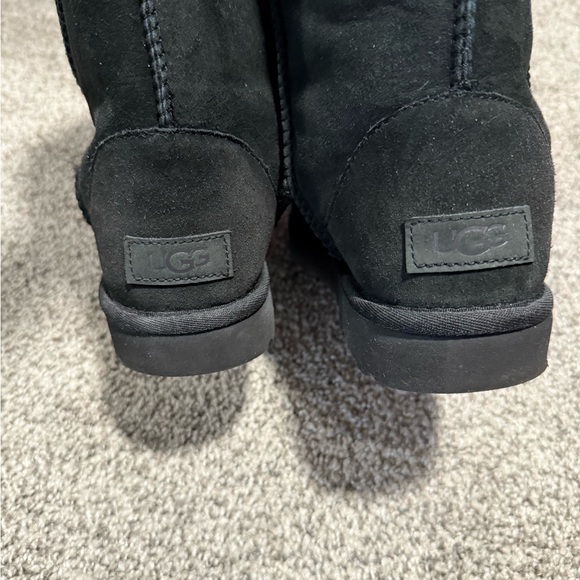 Authentic Uggs - Picture 2 of 3